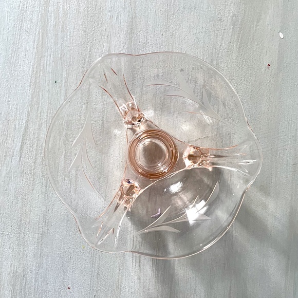 VINTAGE 1930s Depression Glass Etched Glass Footed Candle Holder - Picture 5 of 8